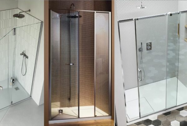 Comparatif de configurations de douche : en angle, en niche, quart de rond, parois coulissantes, walk-in avec paroi fixe