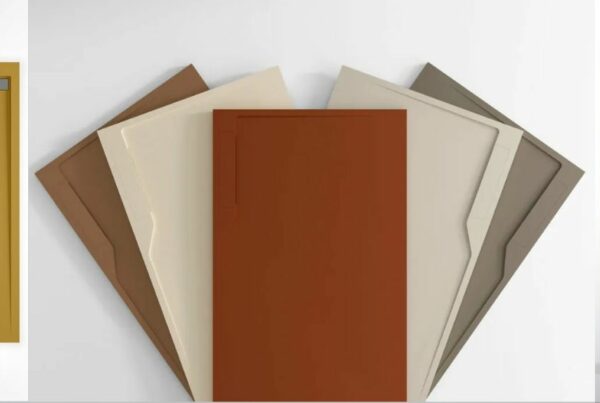 Receveurs de douche aux formats et coloris multiples : finition lisse, mate ou texturée