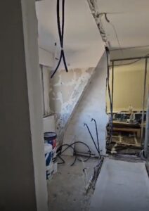 Début du chantier de rénovation – gros œuvre salle de bains